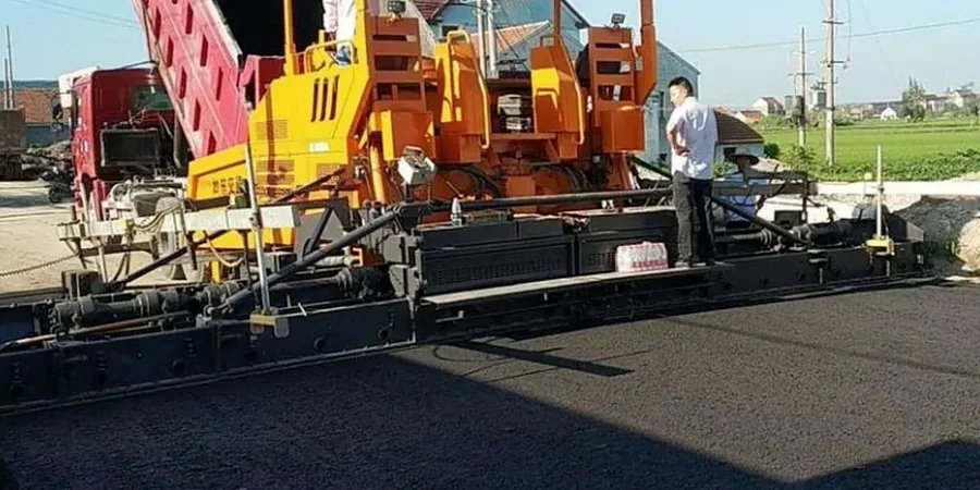 Bemessung flexibler Fahrbahnen in Schwerin: Verkehrslasten sicher ableiten